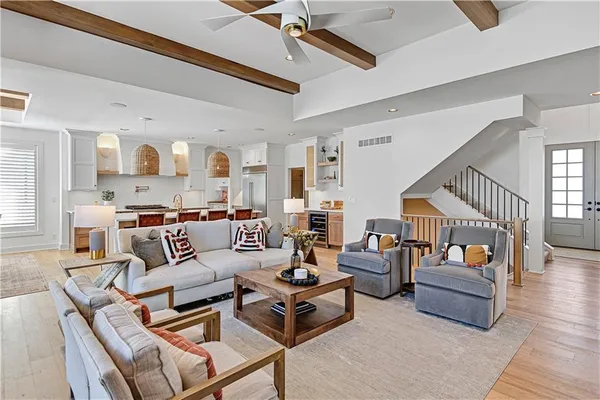 $1,250,000 | 17029 King Street, Overland Park, KS 66221