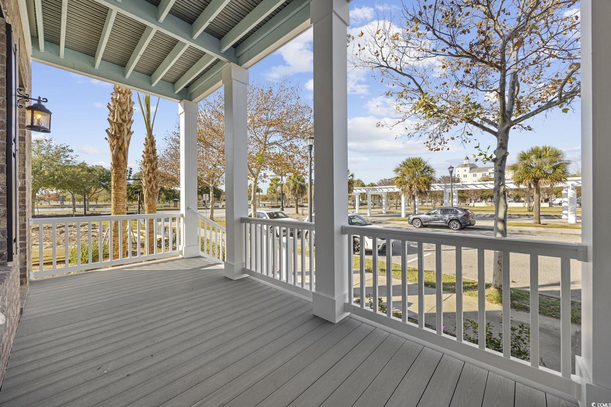 965 Hackler Street, Unit E Myrtle Beach, SC 29577 - Photo 31 of 36 View of porch