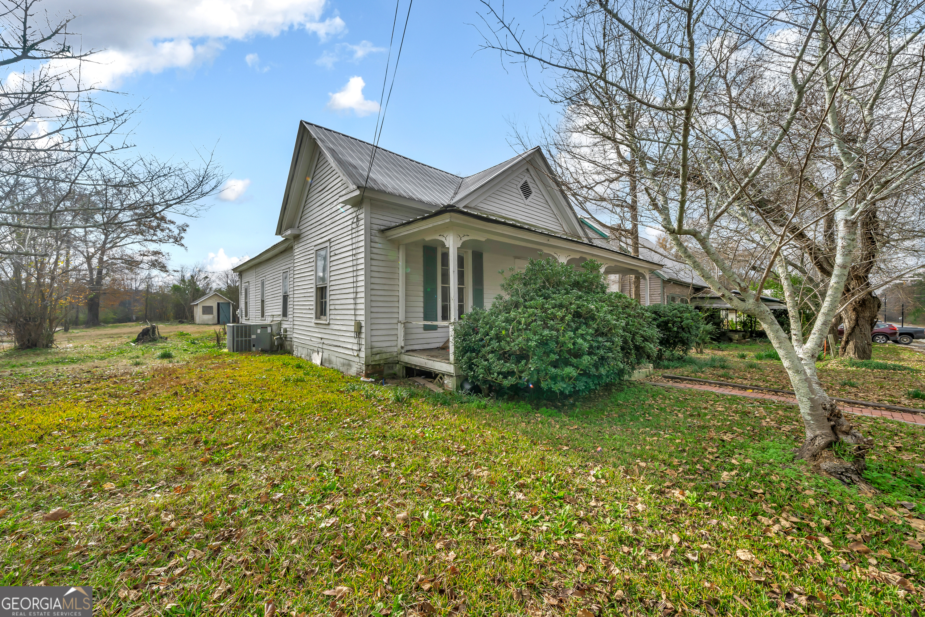 1370 Highway 22 Haddock, GA 31033 - Photo 13 of 28