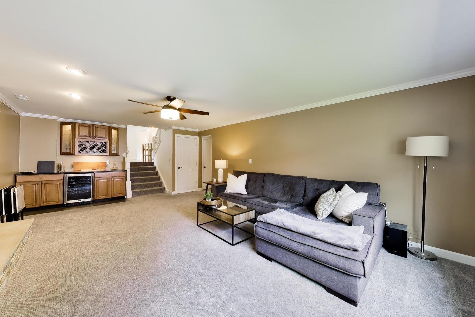 2147 Green Valley Road Darien, IL 60561 - Photo 15 of 31 Gallery Image 15