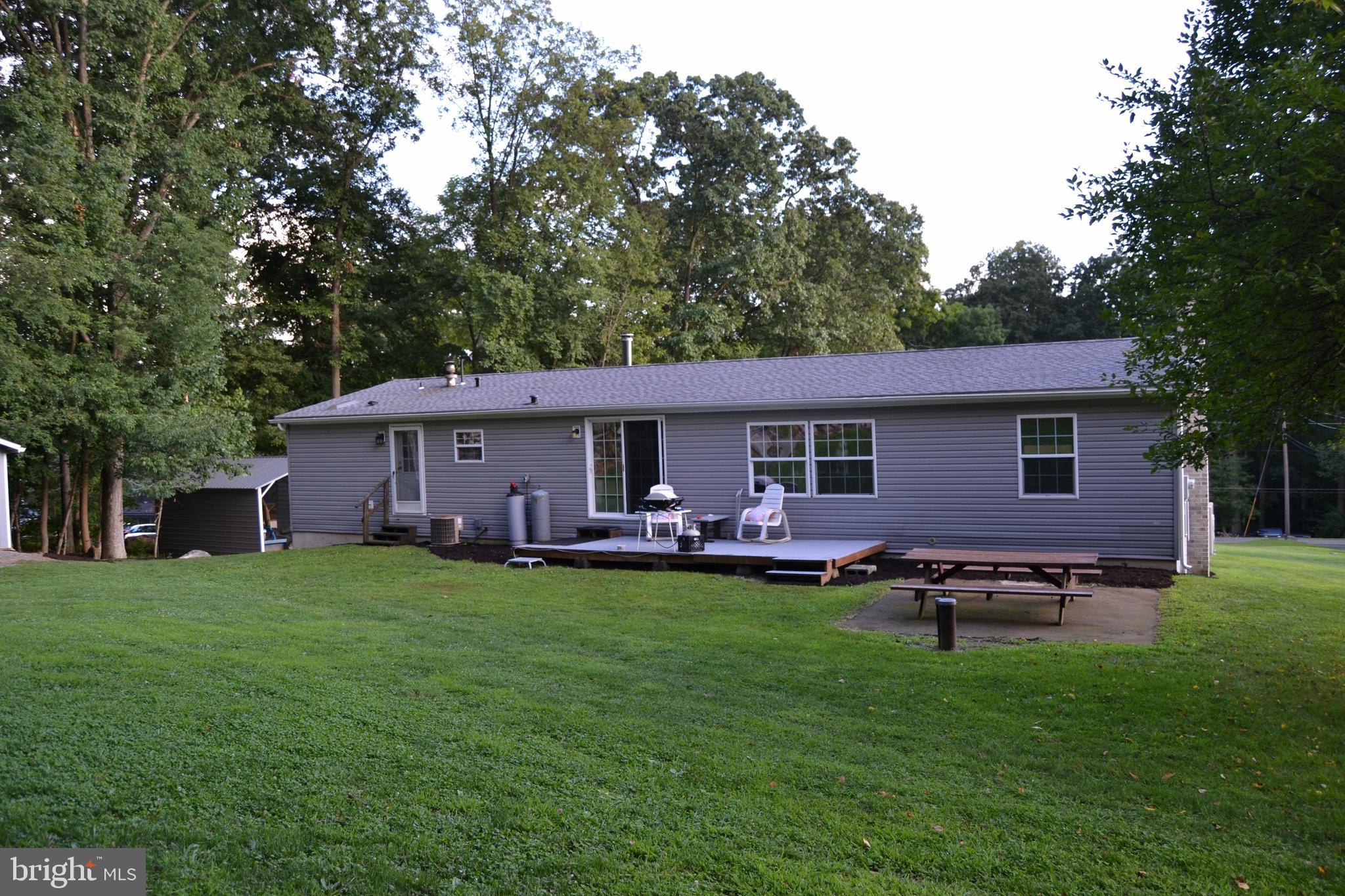 4901 Church View Road Zionsville, PA 18092 - Photo 26 of 42 Back of house with deck