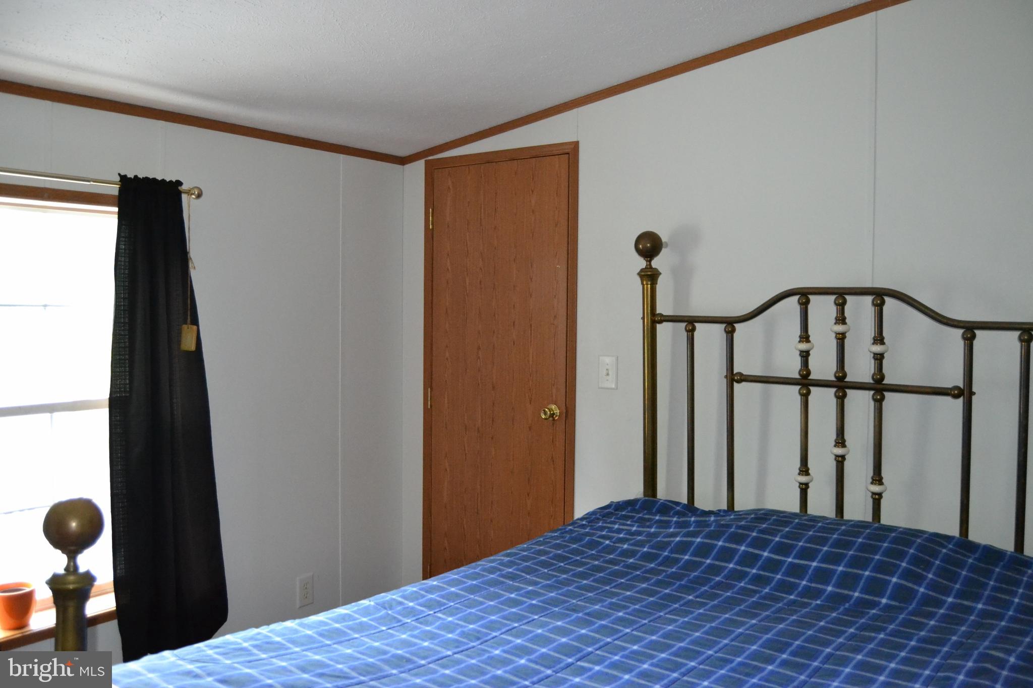4901 Church View Road Zionsville, PA 18092 - Photo 10 of 42 Third bedroom
