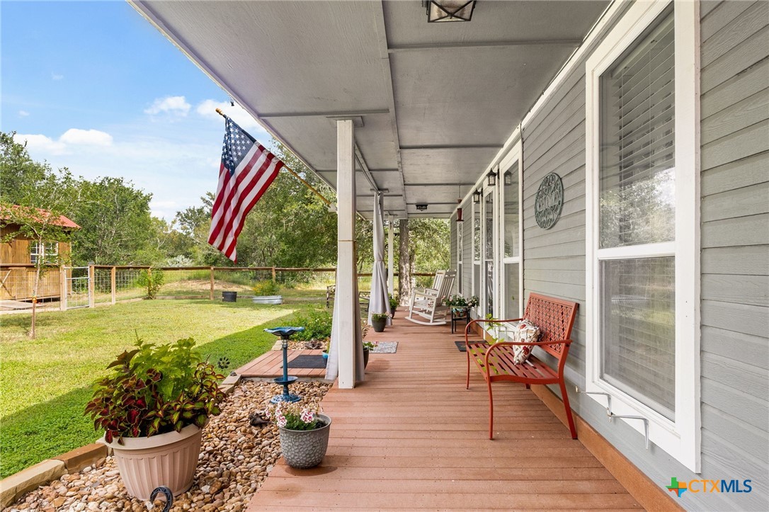 757 Jackson Road Kingsbury, TX 78638 - Photo 6 of 46