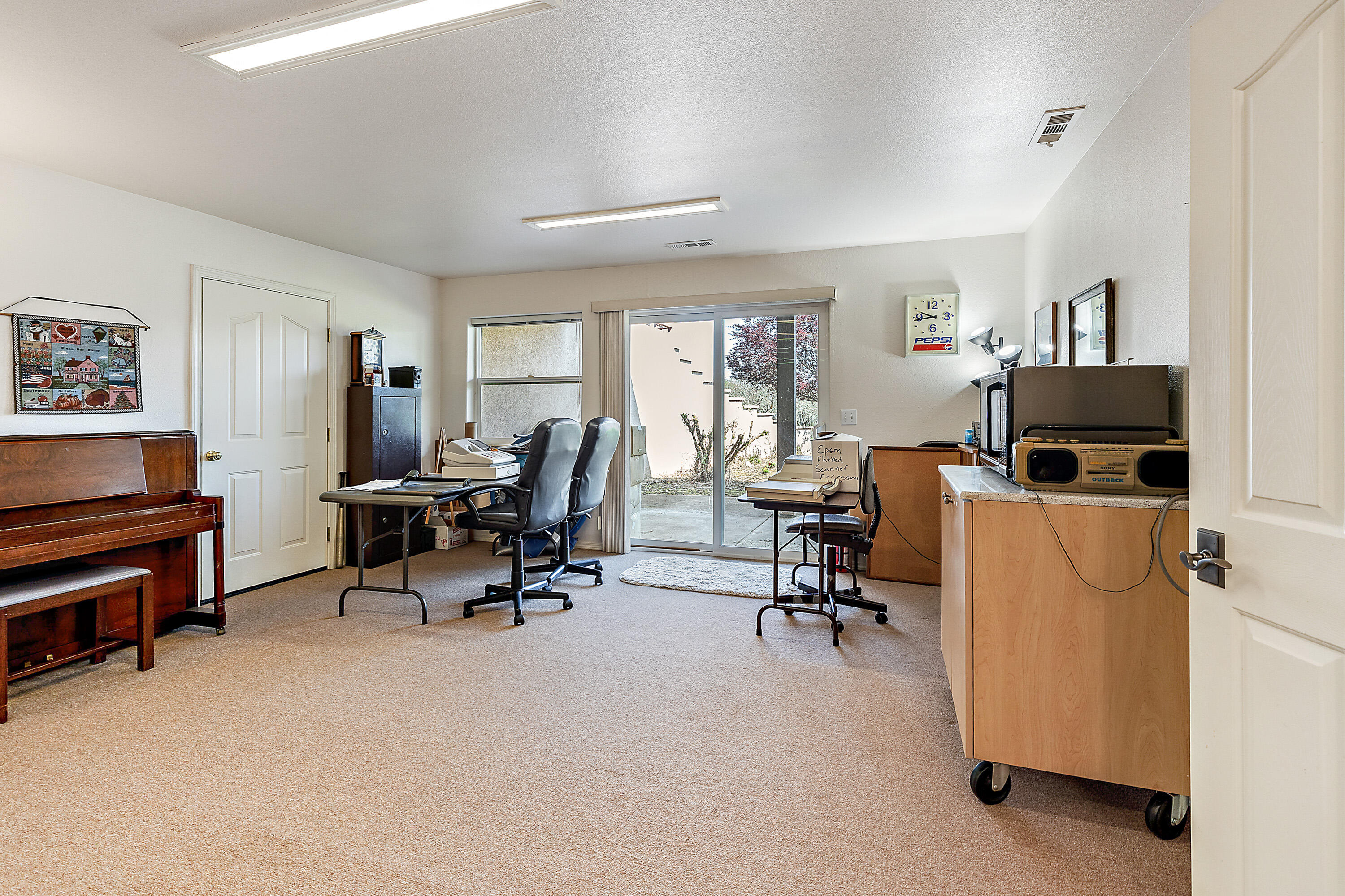 2703 Hammel Road Eagle Point, OR 97524 - Photo 45 of 65 HR(63)