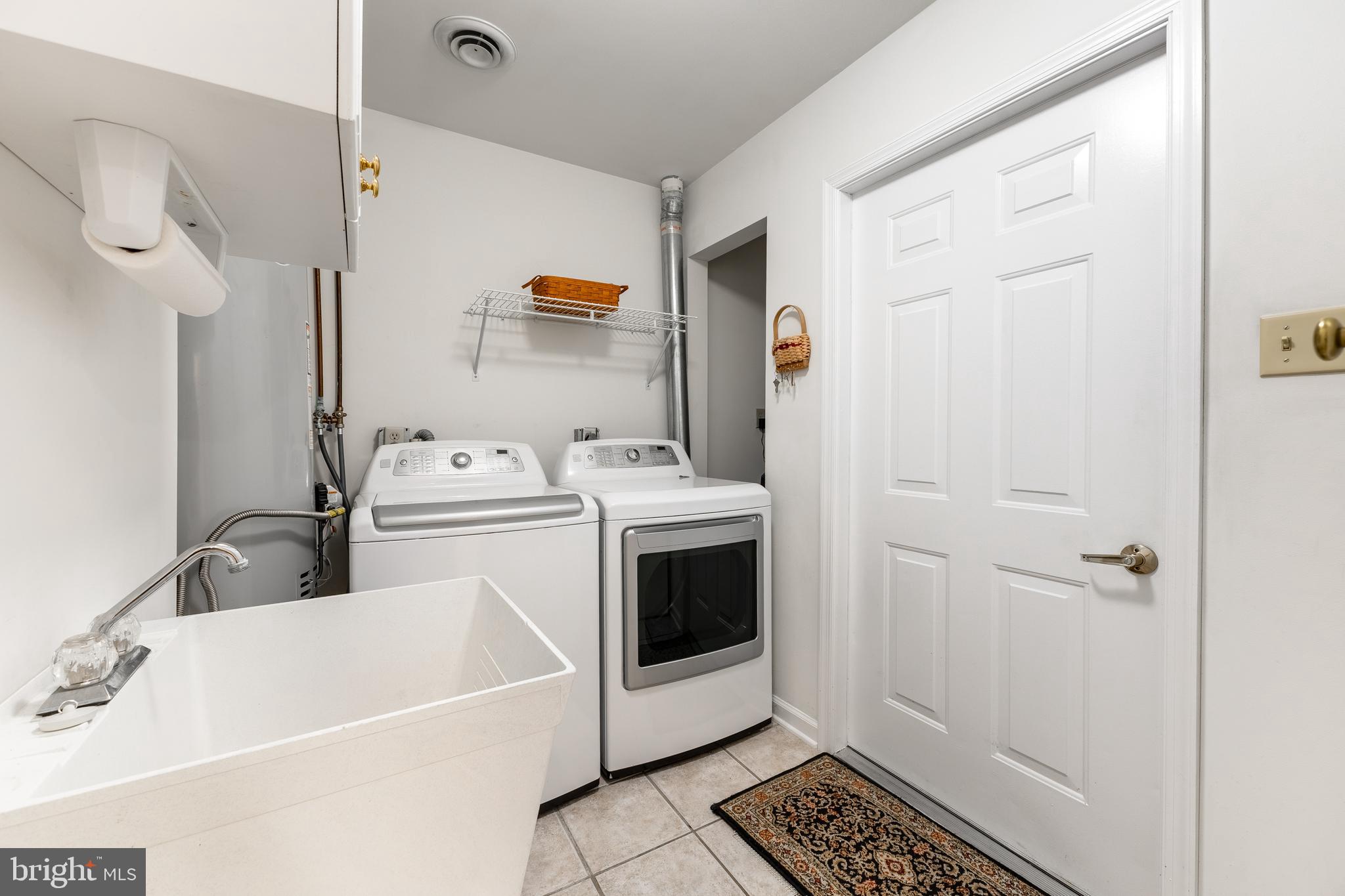 3301 Shellers Bend, Unit 921 State College, PA 16801 - Photo 11 of 18