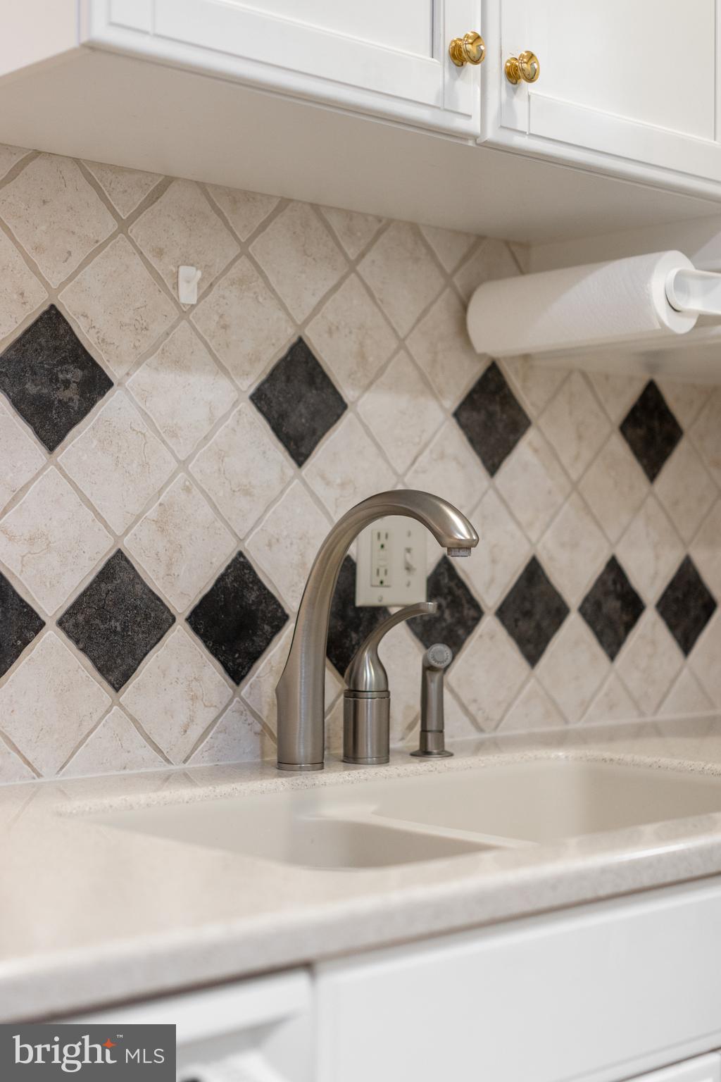 3301 Shellers Bend, Unit 921 State College, PA 16801 - Photo 5 of 18