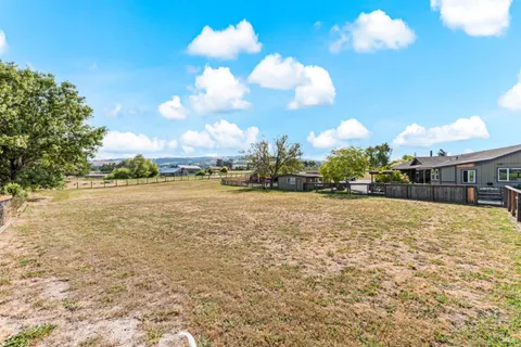 $2,495,000 | 8571 Brand Lane, Penngrove, CA 94951