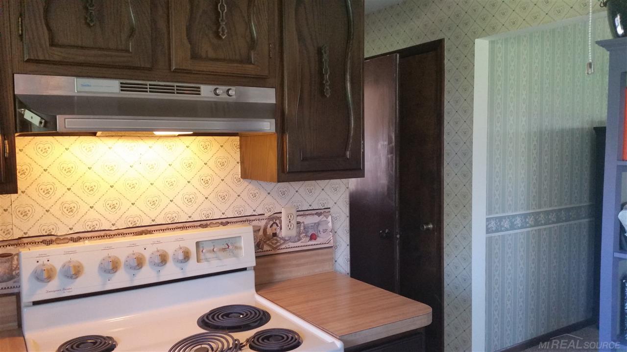 14888 Sullivan Road Capac, MI 48014 - Photo 5 of 50 31266994-4.JPG