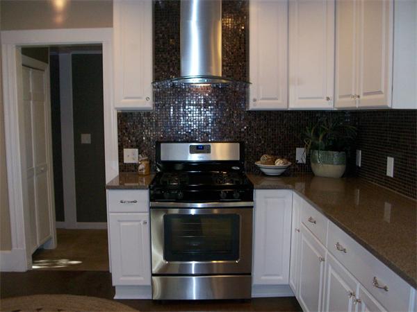 28 Norfolk Road Randolph, MA 02368 - Photo 14 of 29 Gallery Image 14