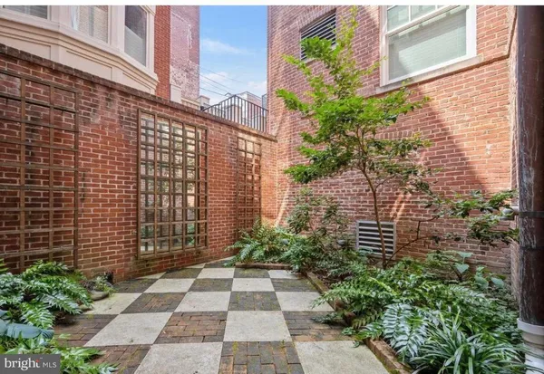 $7,000 | 2125 S Street Northwest, Unit PH2, Washington, DC 20008