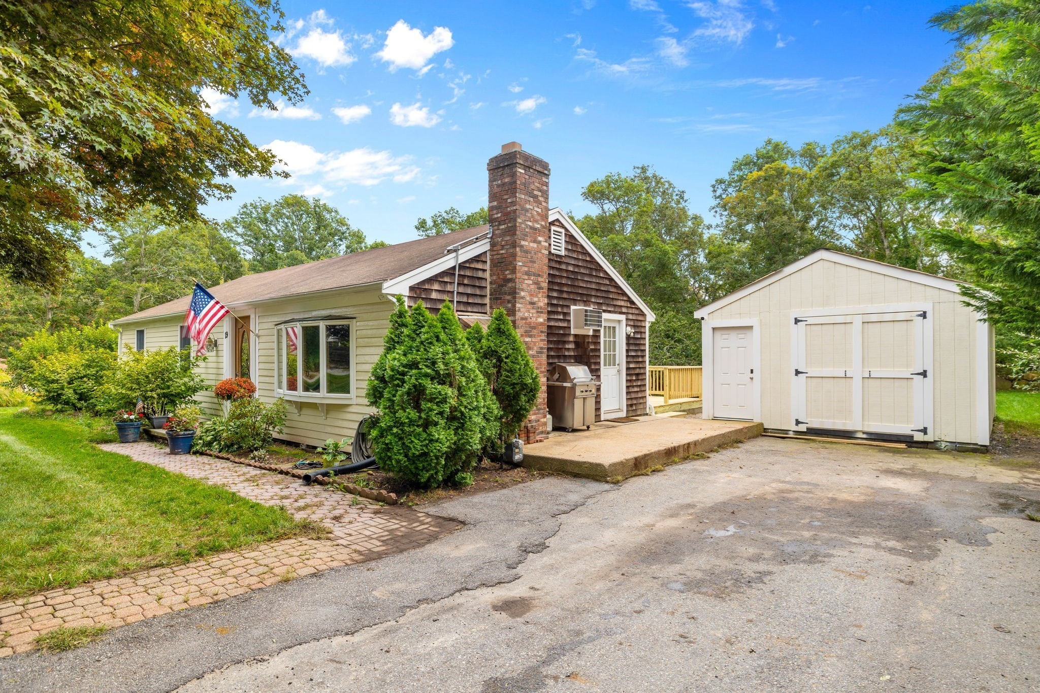 19 Essex Road Mashpee, MA 02649 - Photo 2 of 26 Gallery Image 2