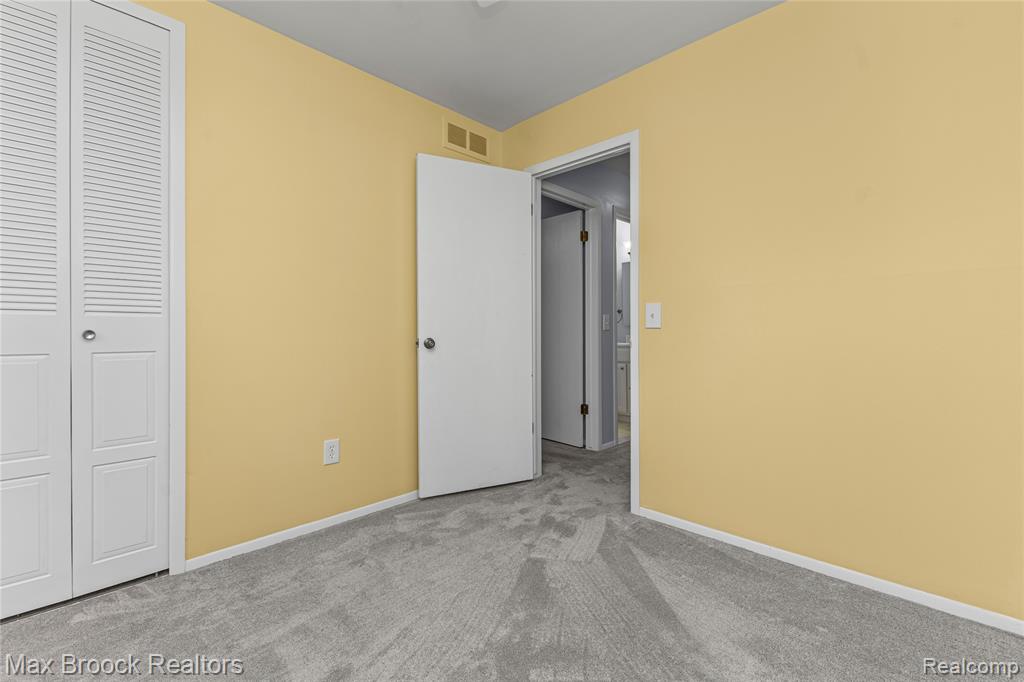 1157 Pine Ridge Court Rochester Hills, MI 48306 - Photo 23 of 55 Gallery Image 23