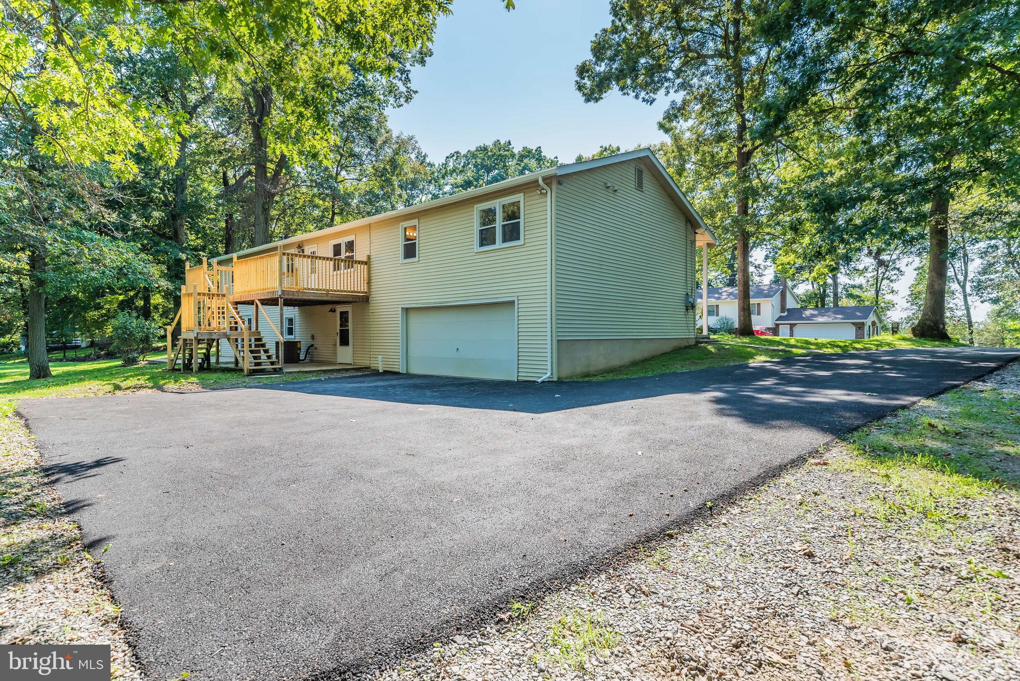 12 Oak Ridge Road Carlisle, PA 17015 - Photo 5 of 47 Gallery Image 5