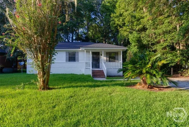 $2,000 | 2344 Jurgensen Street, Savannah, GA 31404