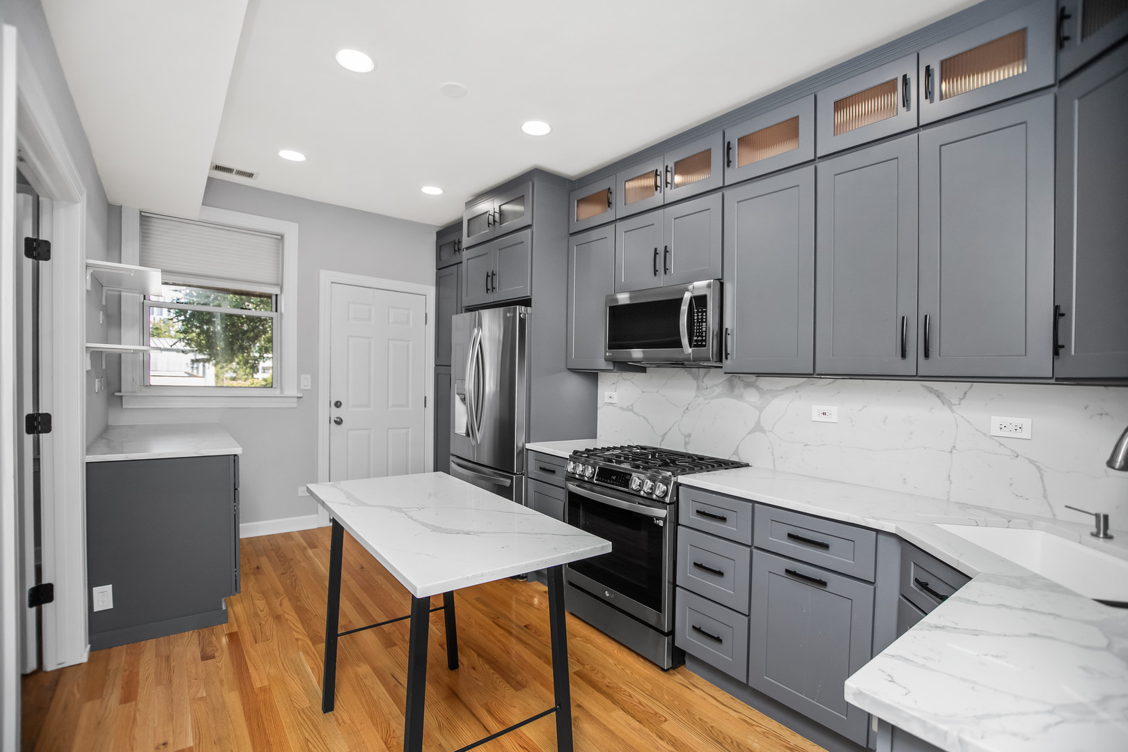 1509 Maple Avenue, Unit 3 Evanston, IL 60201 - Photo 8 of 19