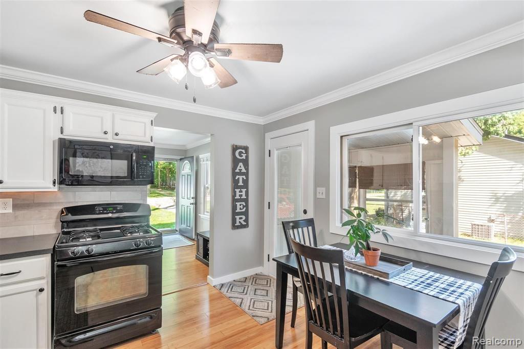 21484 Power Road Farmington Hills, MI 48336 - Photo 16 of 46