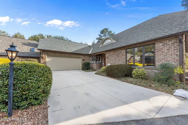 $729,000 | 4 Chalford Place, Pinehurst, NC 28374