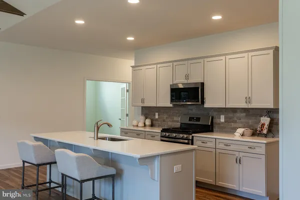 $699,900 | 605 Greenbriar Path, Cochranville, PA 19330