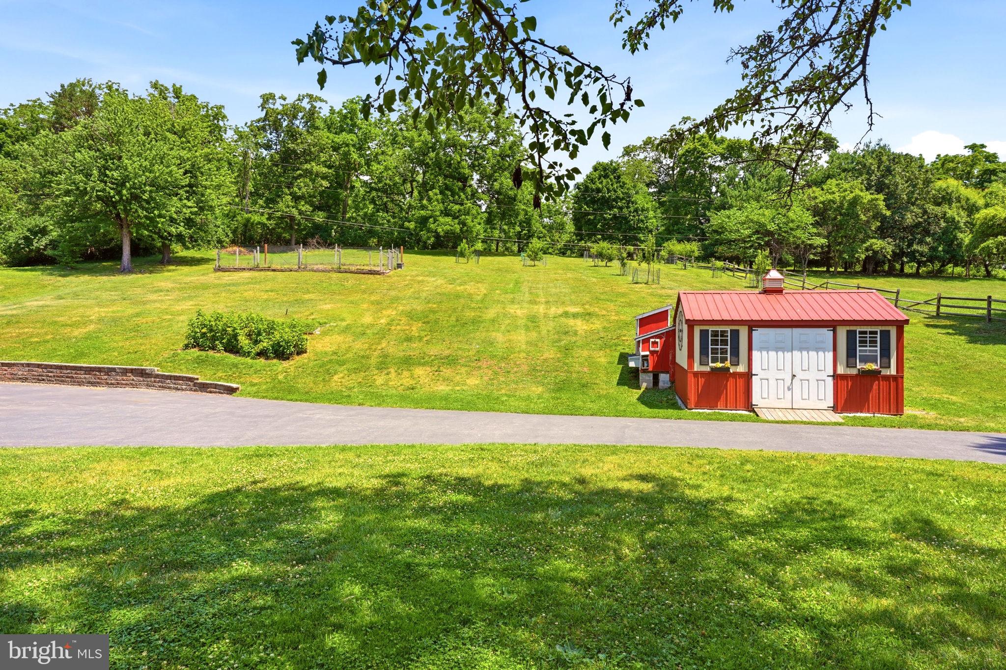194 Meadow Glen Lane Reading, PA 19607 - Photo 83 of 96