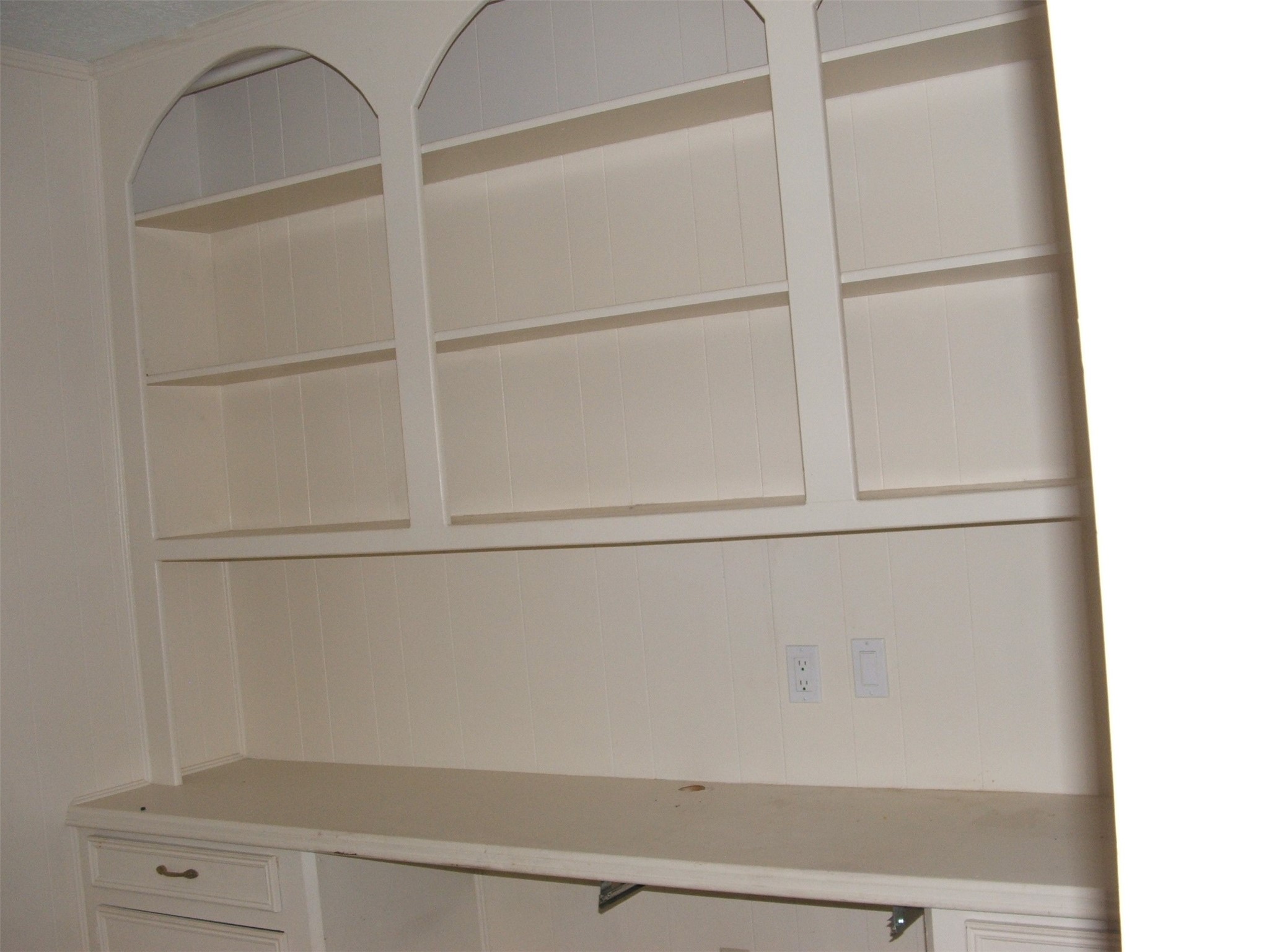 8231 Fernbrook Lane Houston, TX 77070 - Photo 12 of 12 a close view of closet