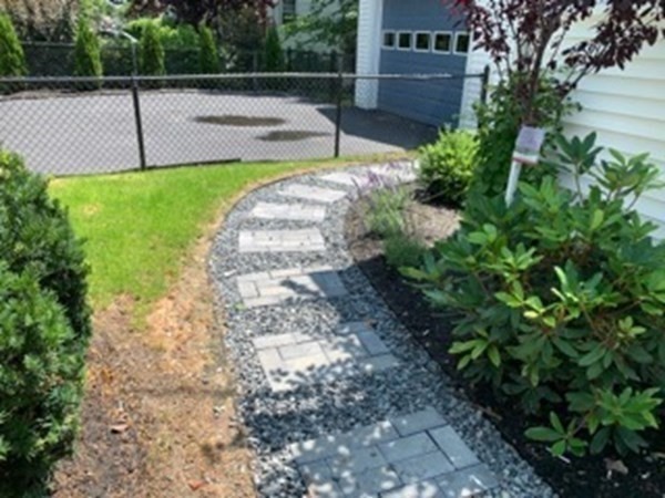 3 Hollywood Road Boston, MA 02132 - Photo 10 of 41 Gallery Image 10