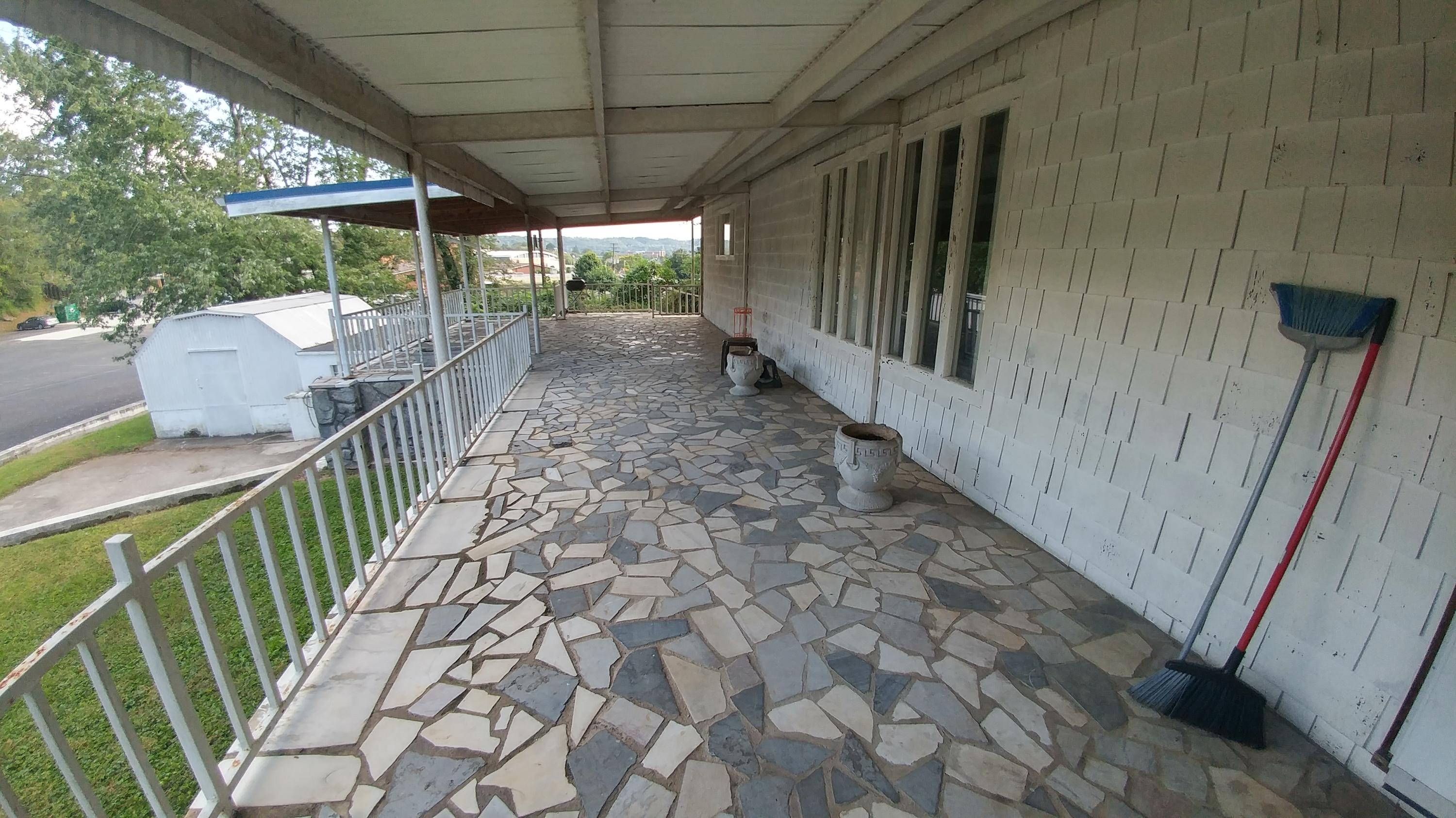 141 Hillside Road Oak Ridge, TN 37830 - Photo 4 of 29 1003181720a_HDR