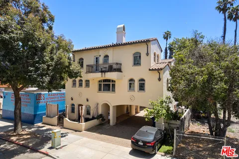 $2,050,000 | 44 East Thompson Boulevard, Ventura, CA 93001
