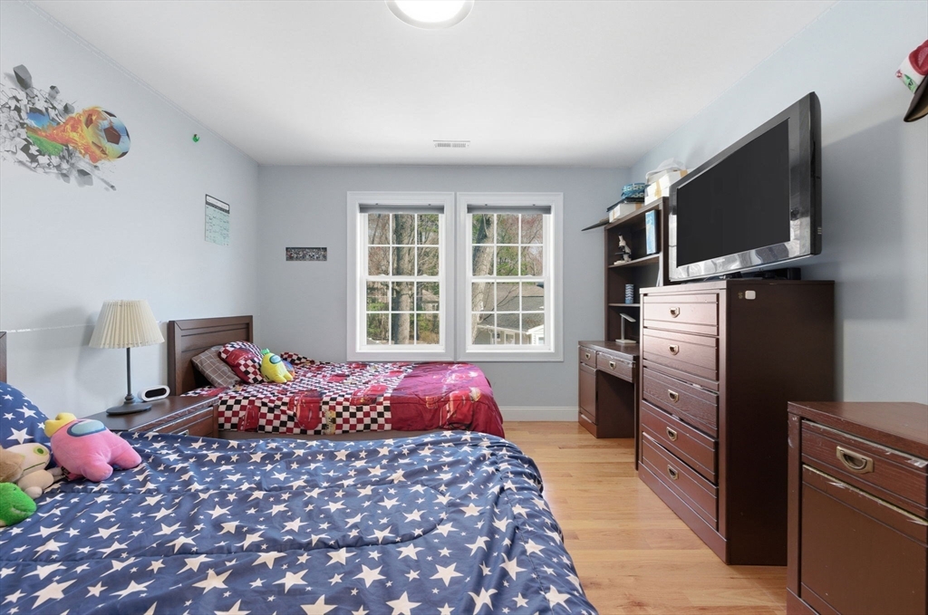 1295 Main Street Reading, MA 01867 - Photo 26 of 42