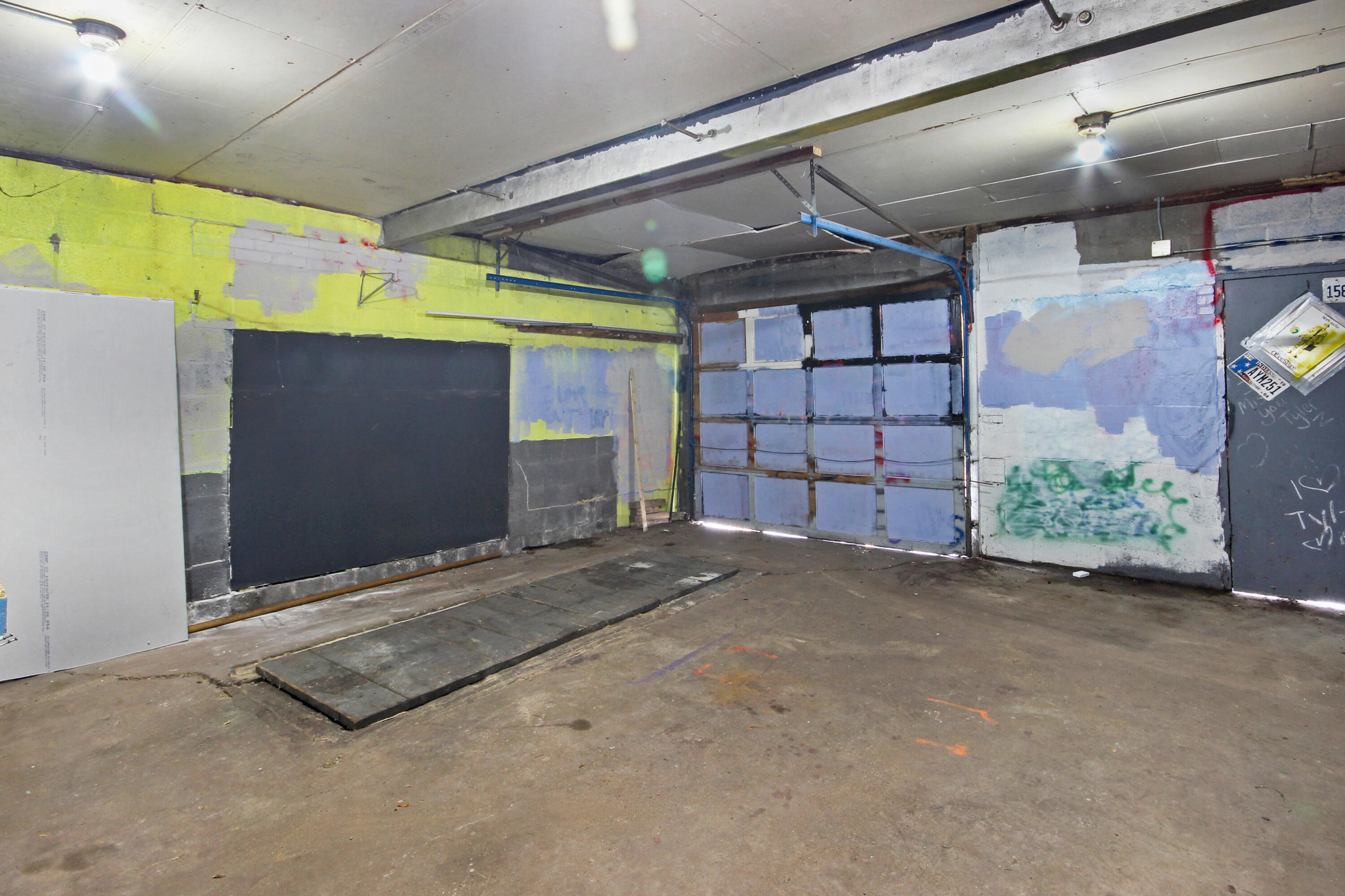 2733 Locust Street Portage, IN 46368 - Photo 15 of 20 a view of a garage