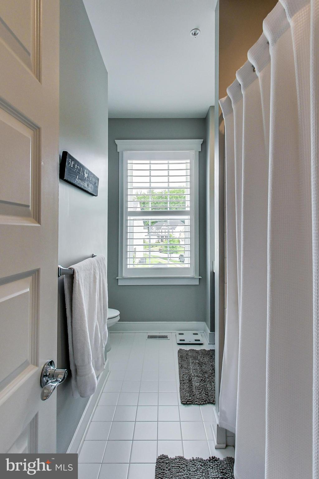 839 Sebastian Lane Gambrills, MD 21054 - Photo 43 of 63 Full Hallway Bathroom