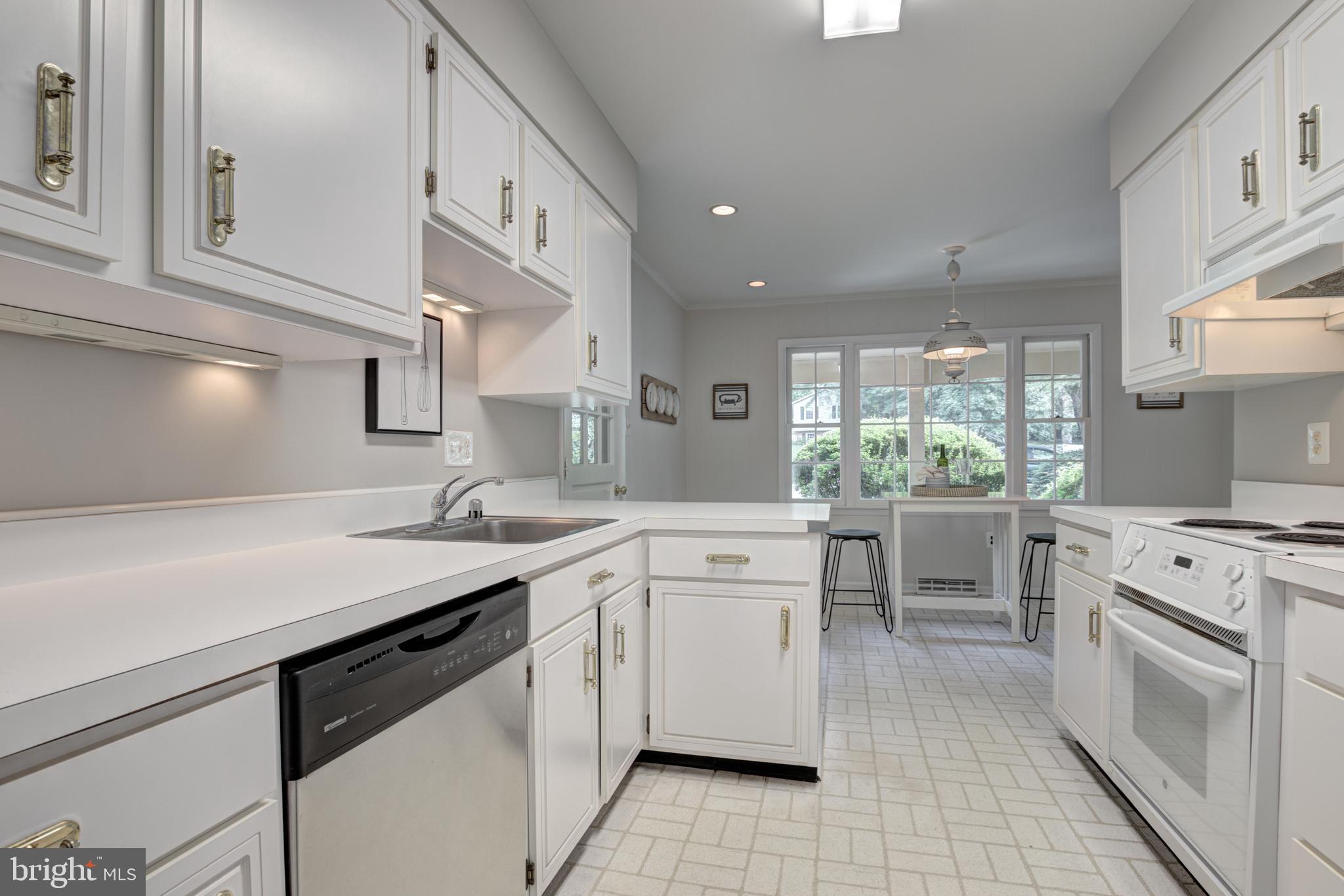 9516 Stevebrook Road Fairfax, VA 22032 - Photo 14 of 42 Gallery Image 14