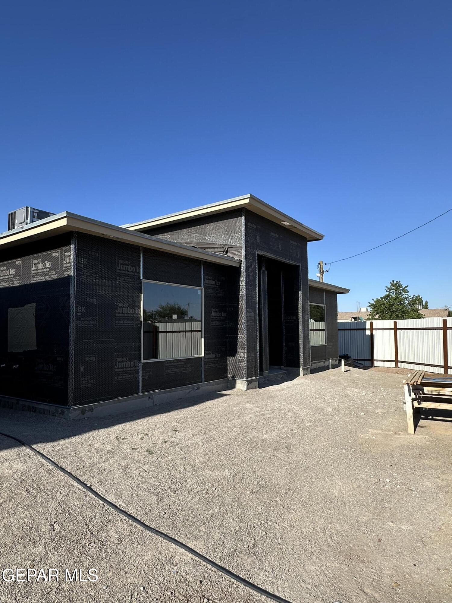 401 Borrego Road San Elizario, TX 79849 - Photo 12 of 15 IMG_3012