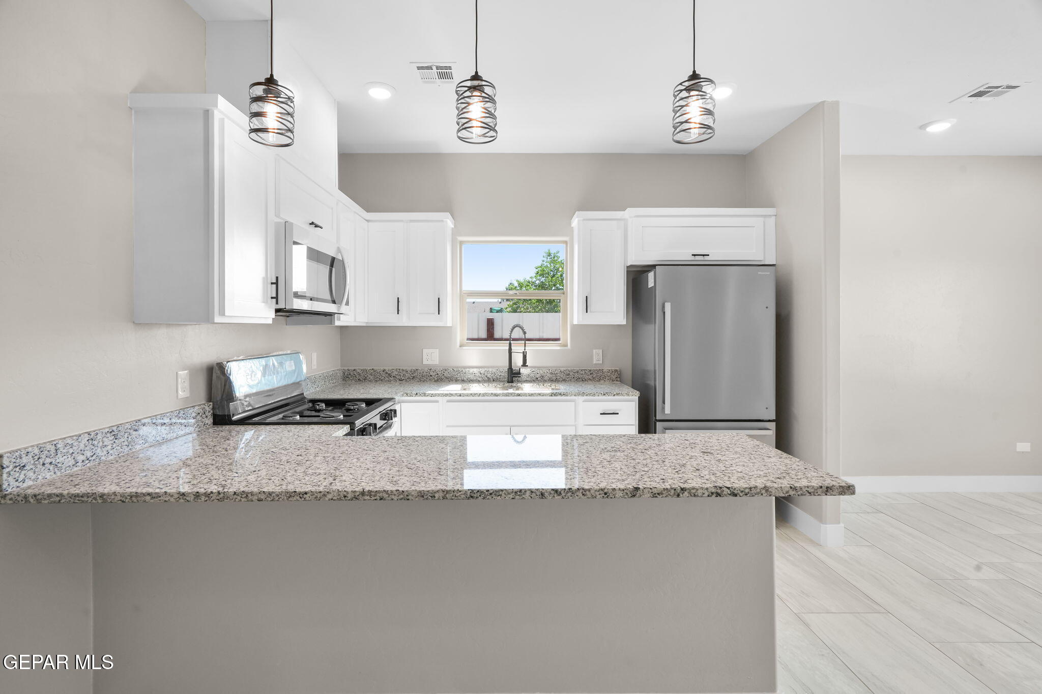 401 Borrego Road San Elizario, TX 79849 - Photo 13 of 28 401 Borrego Rd-15