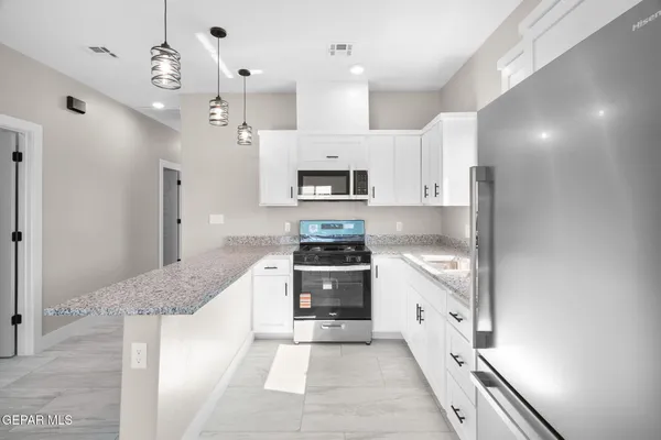 $625,000 | 401 Borrego Road, San Elizario, TX 79849