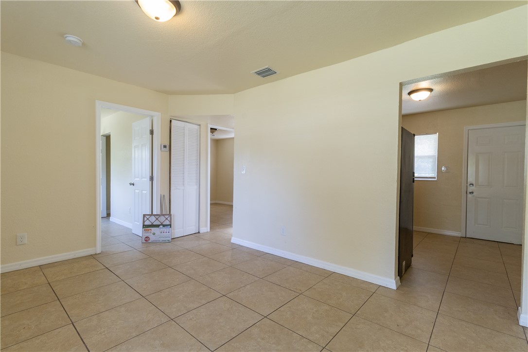 708 North 14th Street Fort Pierce, FL 34950 - Photo 7 of 12