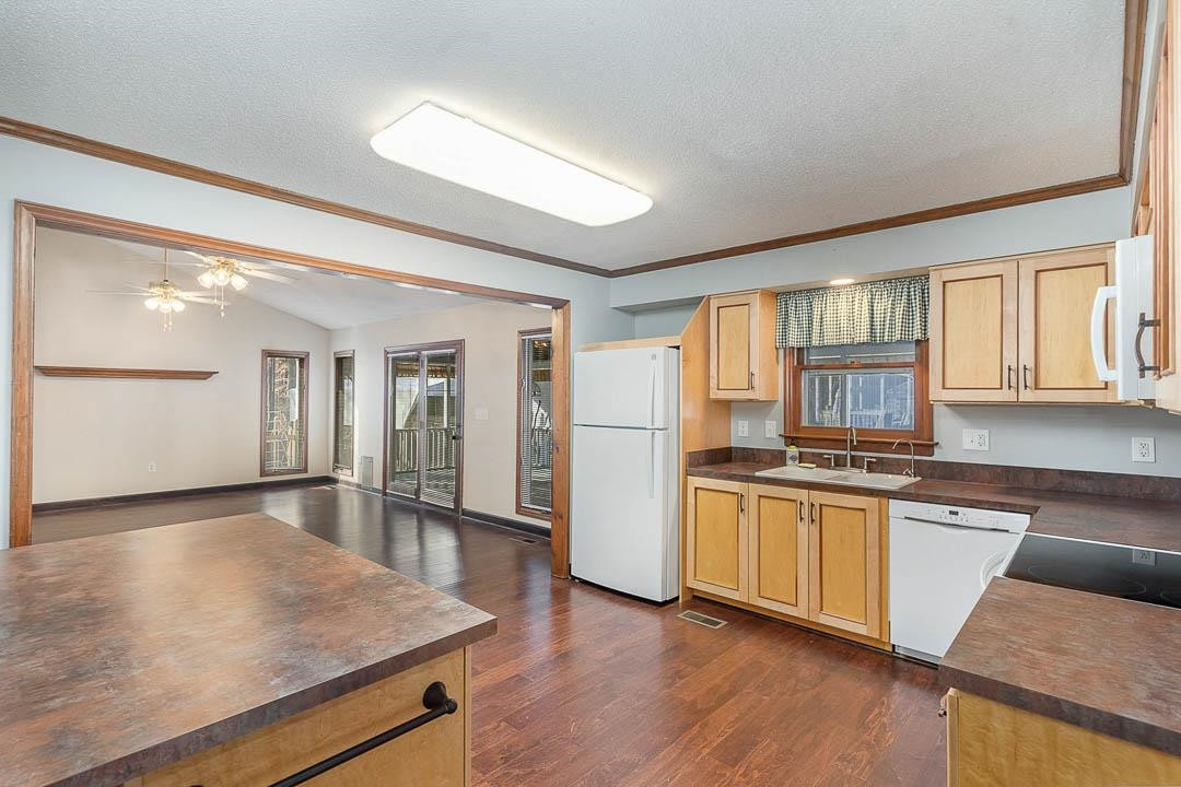 7244 Mine Shaft Road Raleigh, NC 27615 - Photo 8 of 23 Kitchen with movable island