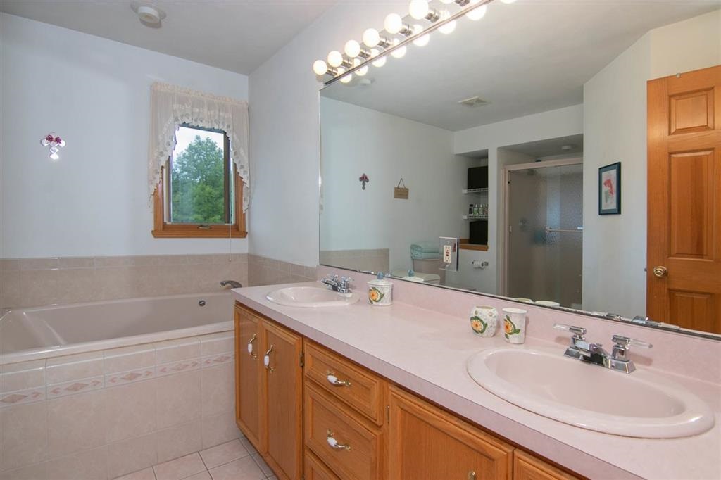 11498 Ridgecrest Drive Roscoe, IL 61073 - Photo 17 of 23 Gallery Image 17