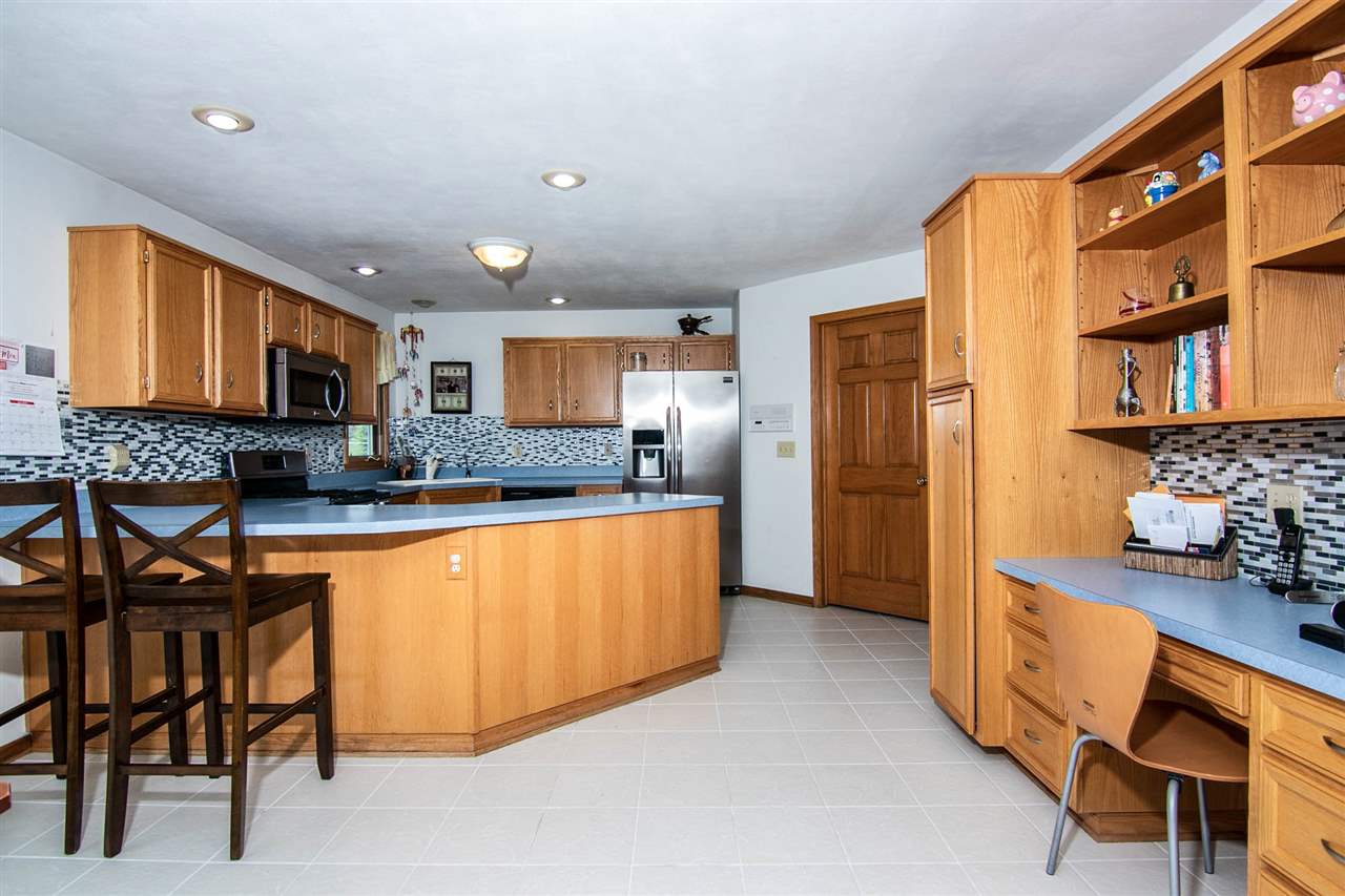 11498 Ridgecrest Drive Roscoe, IL 61073 - Photo 8 of 23 Gallery Image 8