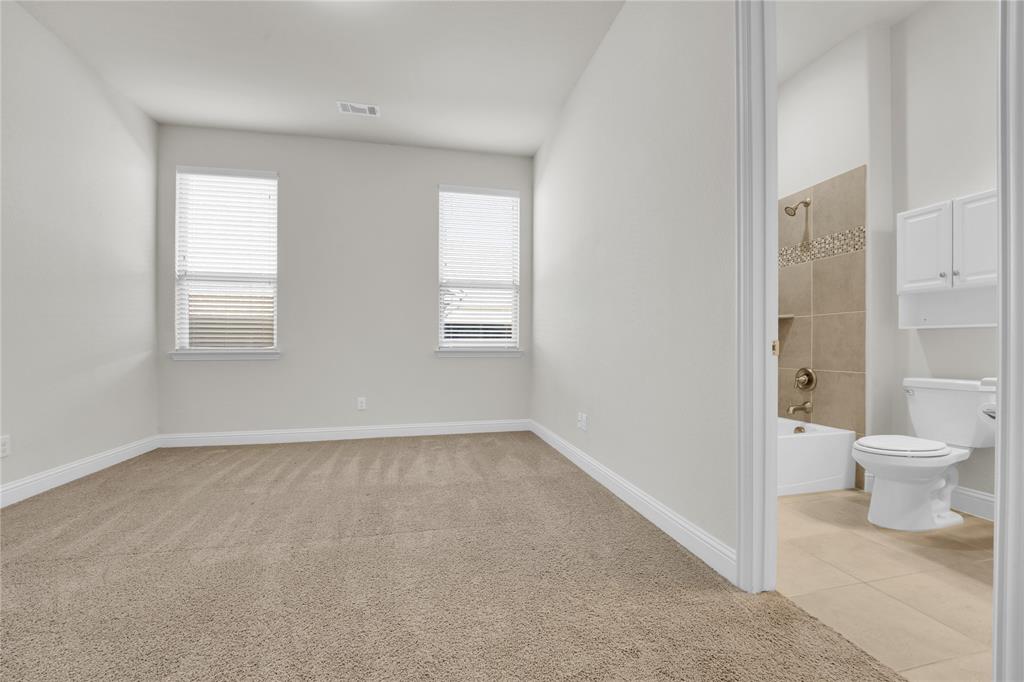 1011 Prairie Ridge Lane Arlington, TX 76005 - Photo 11 of 32