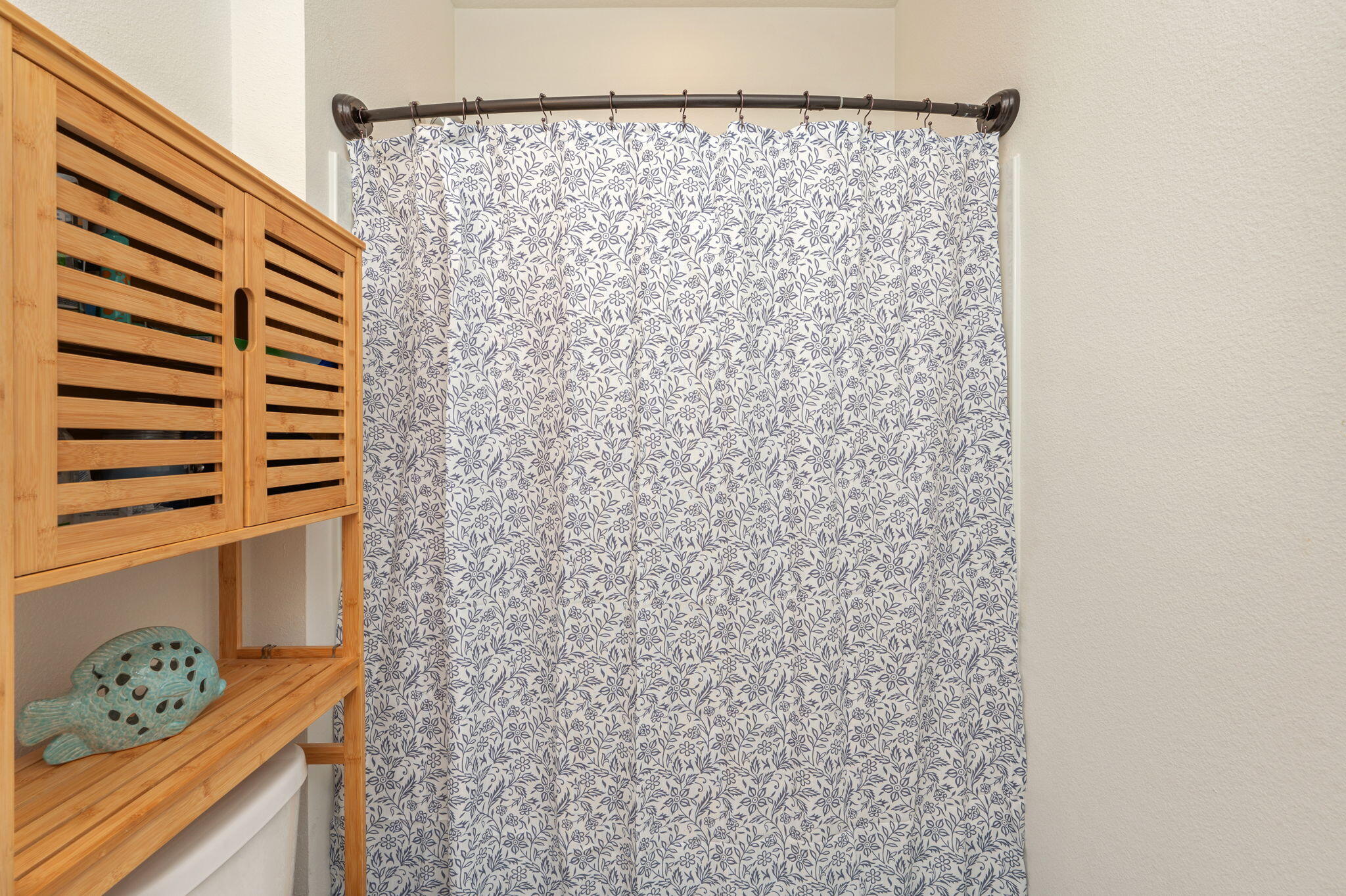 165 Blooming Cove Crestview, FL 32539 - Photo 32 of 44 a bathroom with a shower curtain and a curtain