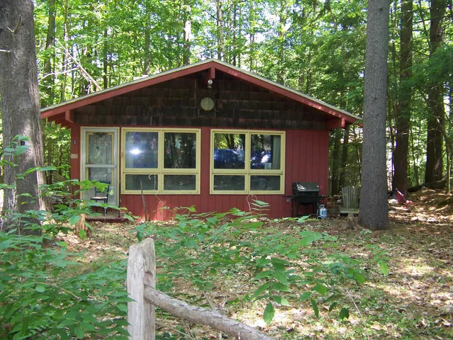 $350,000 | 1 Museum Shores Road, Wolfeboro, NH 03894