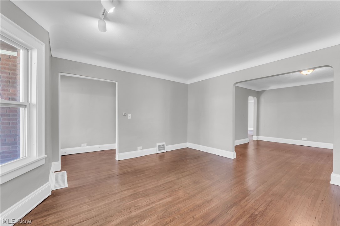 3154 Kensington Road, Unit 1/DN Cleveland Heights, OH 44118 - Photo 6 of 24