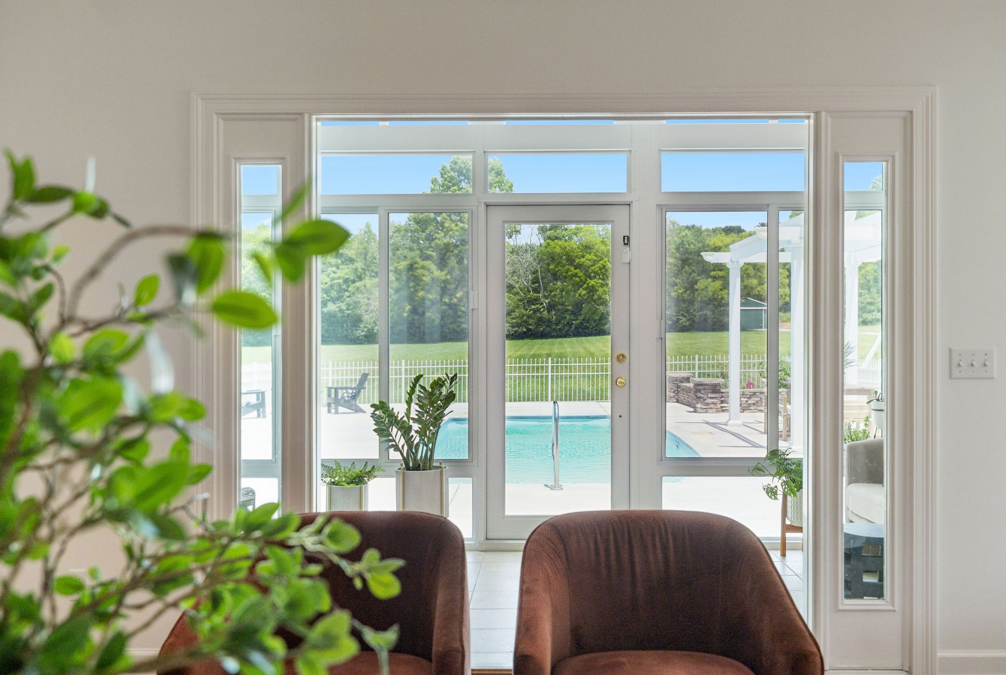 3084 Duplex Road Spring Hill, TN 37174 - Photo 30 of 53 a living room filled with furniture and a potted plant