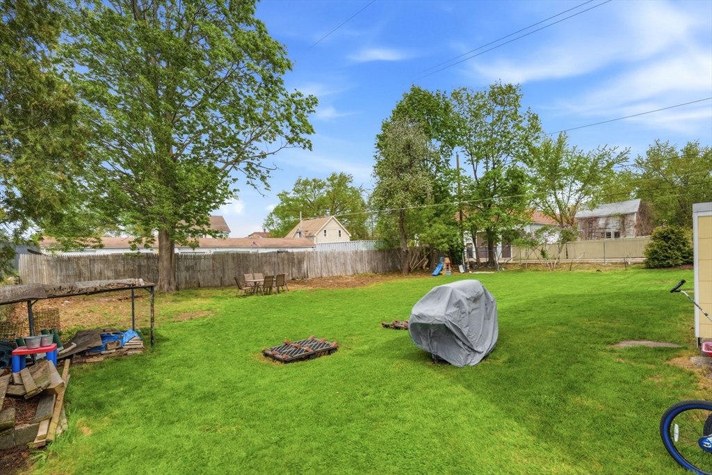 612 Rathbun Street Blackstone, MA 01504 - Photo 14 of 41