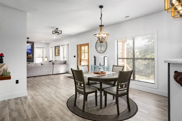 $450,000 | 200 Creekside Drive, Florence, AL 35630