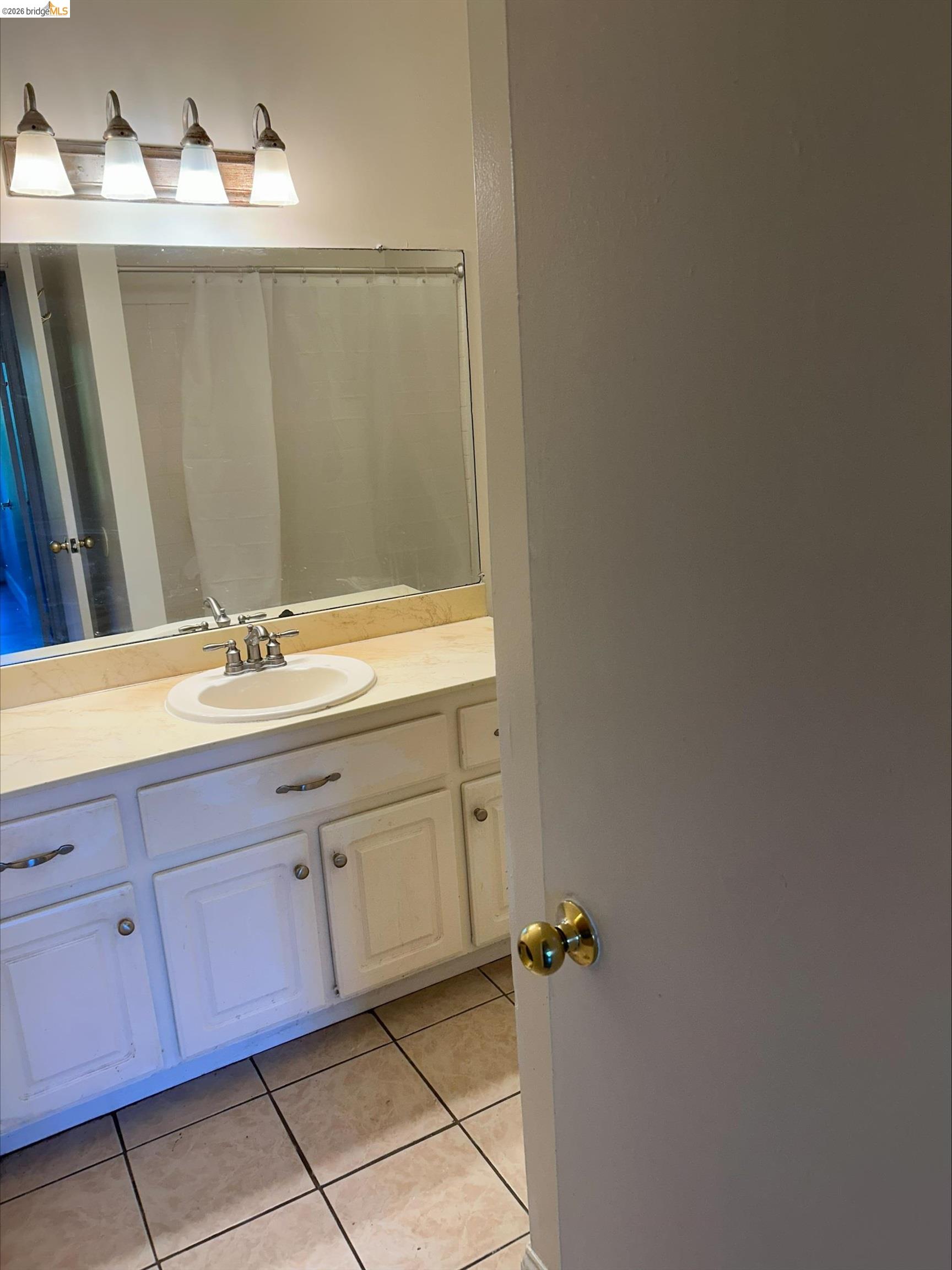 5313 Ridgeview Circle, Unit 4 El Sobrante, CA 94803 - Photo 11 of 31