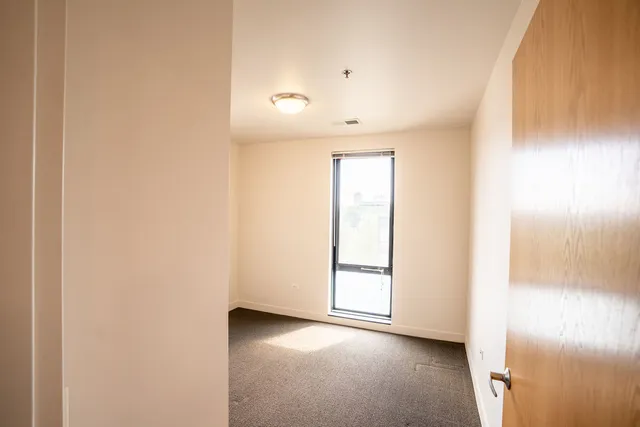 $2,200 | 3622 South State Street, Unit 420, Chicago, IL 60609