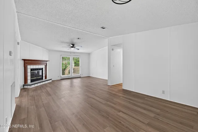 $299,900 | 2160 Glen Gardner Drive, Jacksonville, FL 32246