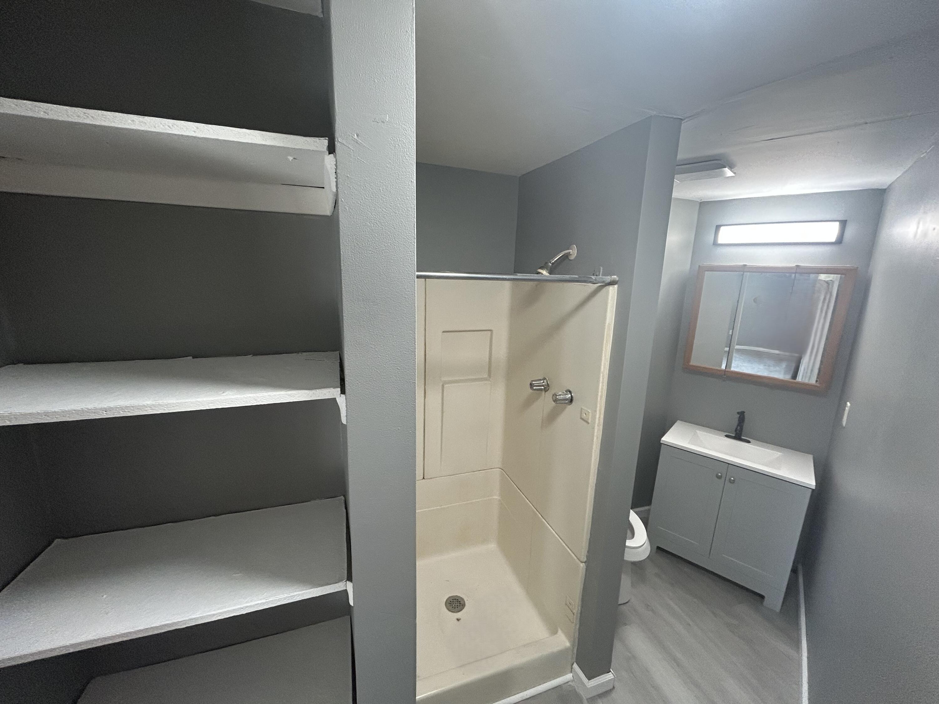 910 Monroe Street Carleton, MI 48117 - Photo 11 of 16 IMG_1510