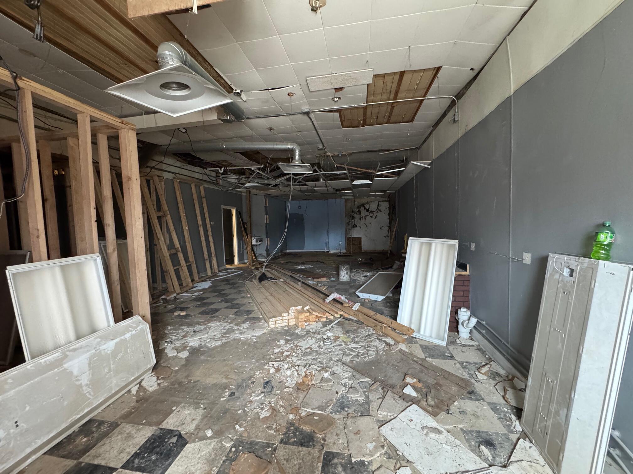 910 Monroe Street Carleton, MI 48117 - Photo 13 of 16 910